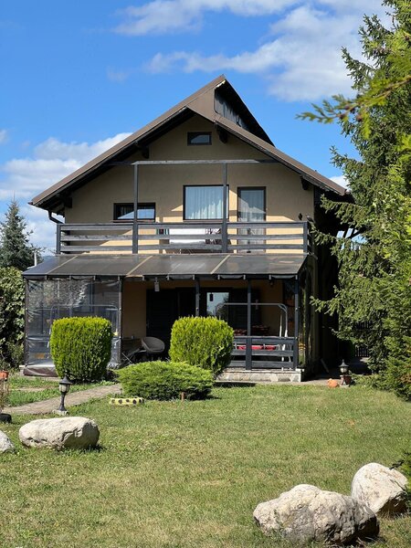 Prahova, casa mare P+1+M- 193 mp construiti, teren 1599 mp, in Brebu