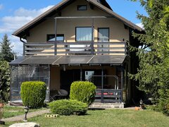 Prahova, casa mare P+1+M- 193 mp construiti, teren 1599 mp, in Brebu